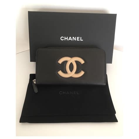 porte feuil coco chanel|grande portefeuille Chanel.